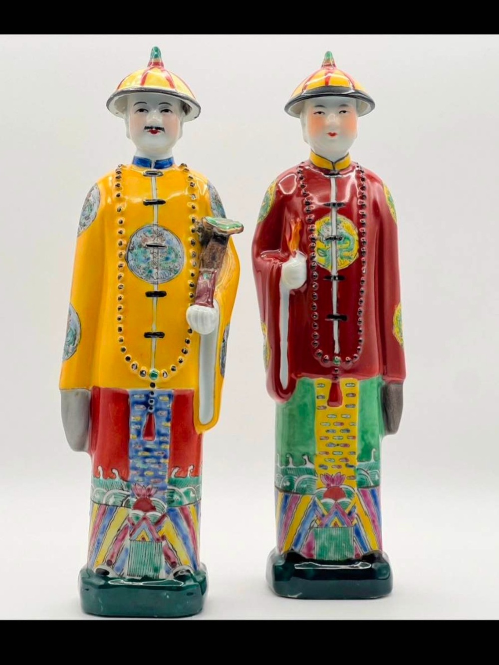 Vtg Chinese Pair Asian Porcelain Qing Dynasty Figures 14 inches